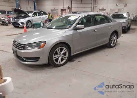 2014 Volkswagen Passat 1.8T Se из США, поврежденный, VIN 1VWBT7A31EC102802